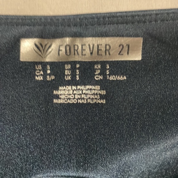 Forever21 active wear leggings - Picture 2 of 6